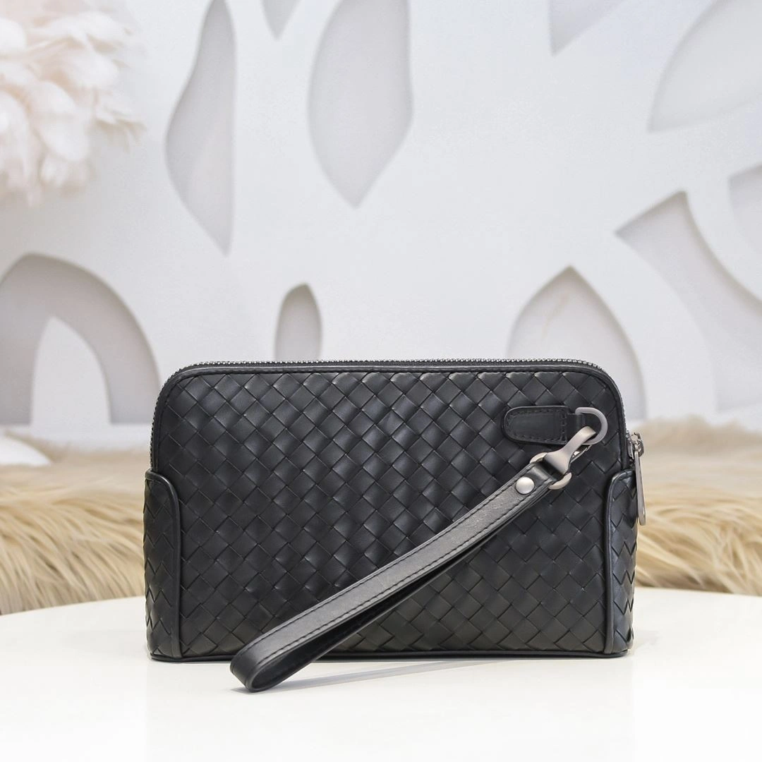 RelaxedFit Mens Bottega Veneta Clutch Bags 91382