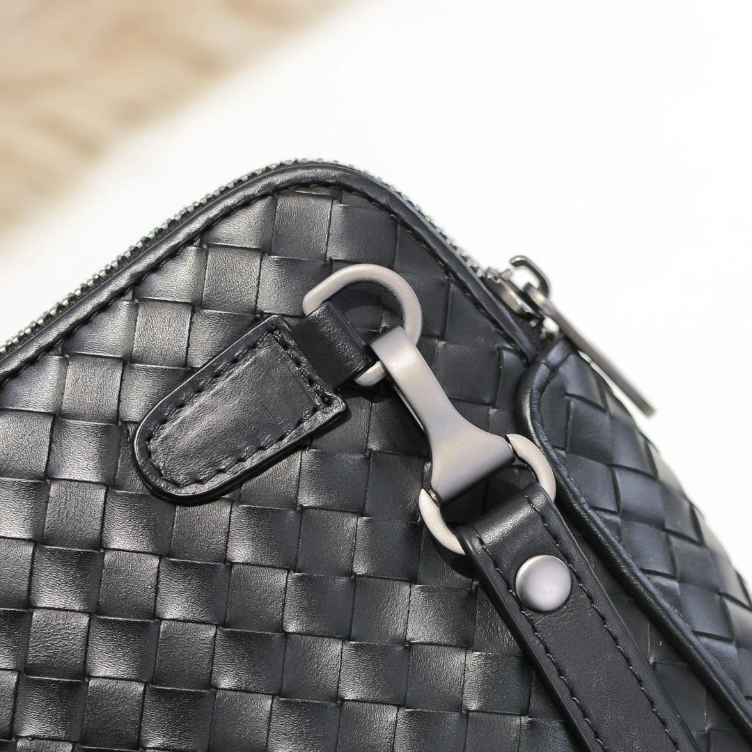 RelaxedFit Mens Bottega Veneta Clutch Bags 91382