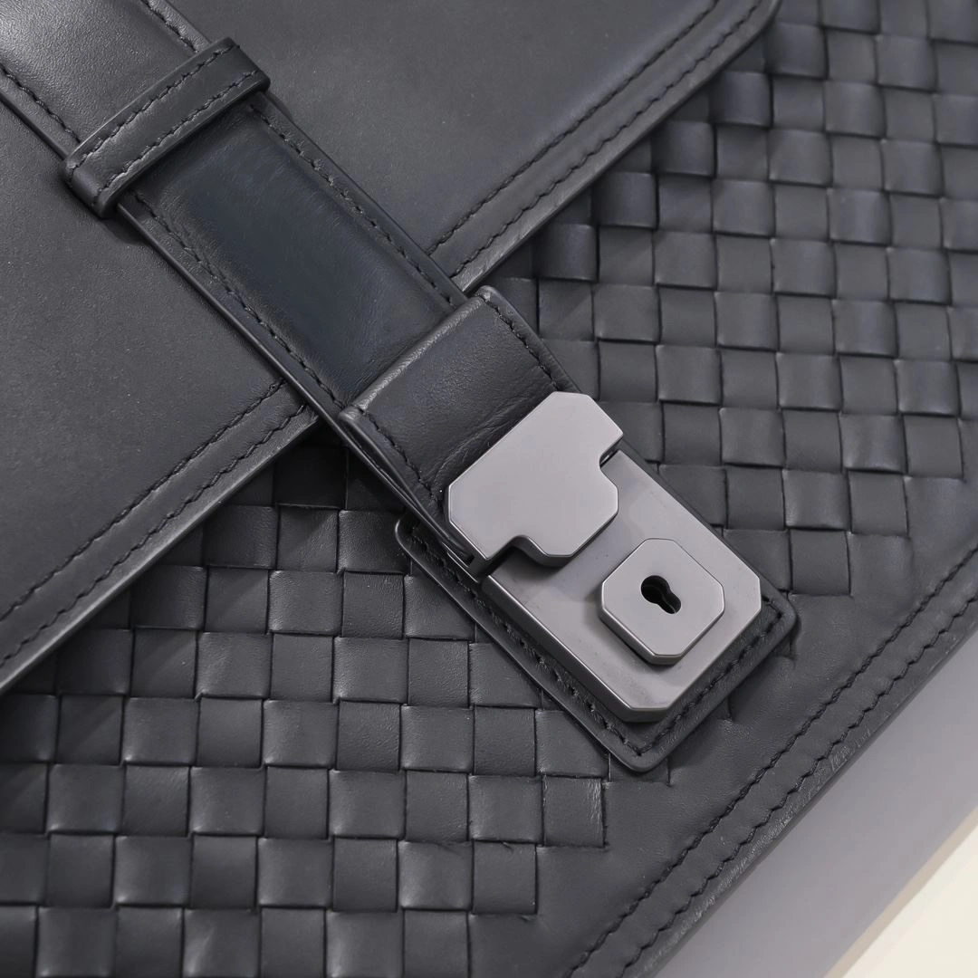 Mens Bottega Veneta Clutch Bags Resilient 91367