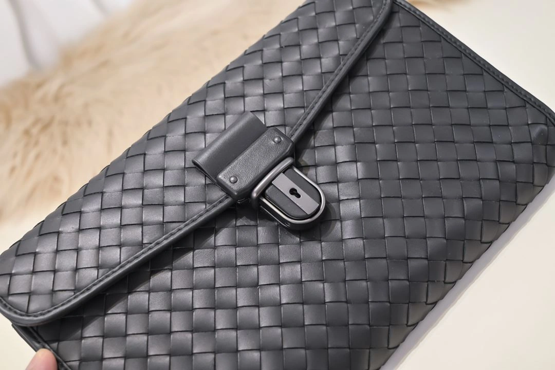 Mens Bottega Veneta Clutch Bags WeatherProof 91366