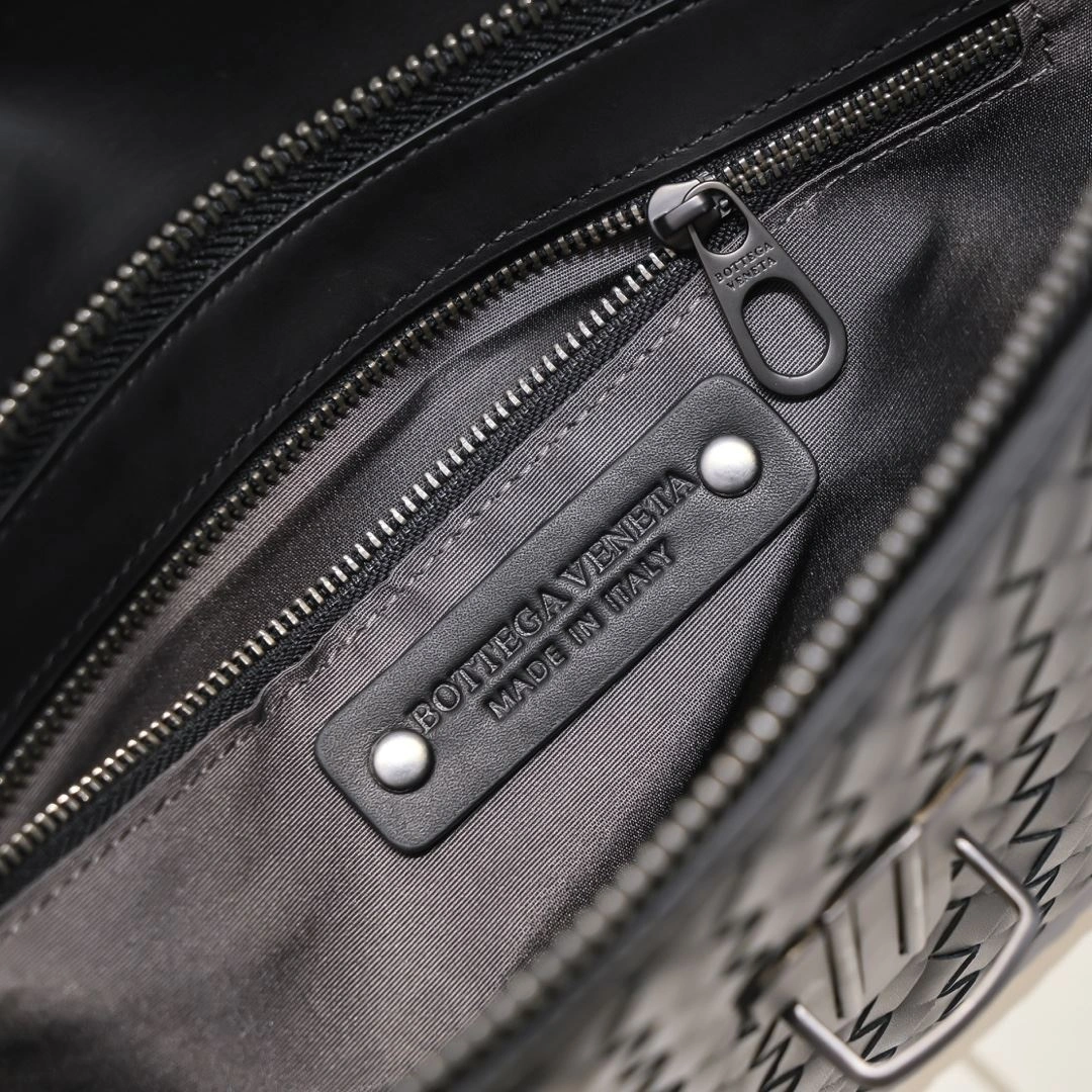 Mens Bottega Veneta Clutch Bags WeatherProof 91366