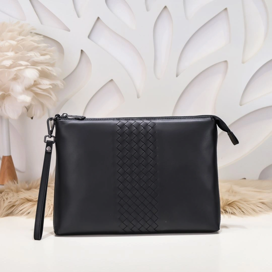 Fashionable Mens Bottega Veneta Clutch Bags 91363