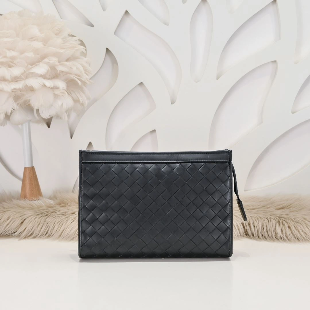 Trendsetting Mens Bottega Veneta Clutch Bags 91354