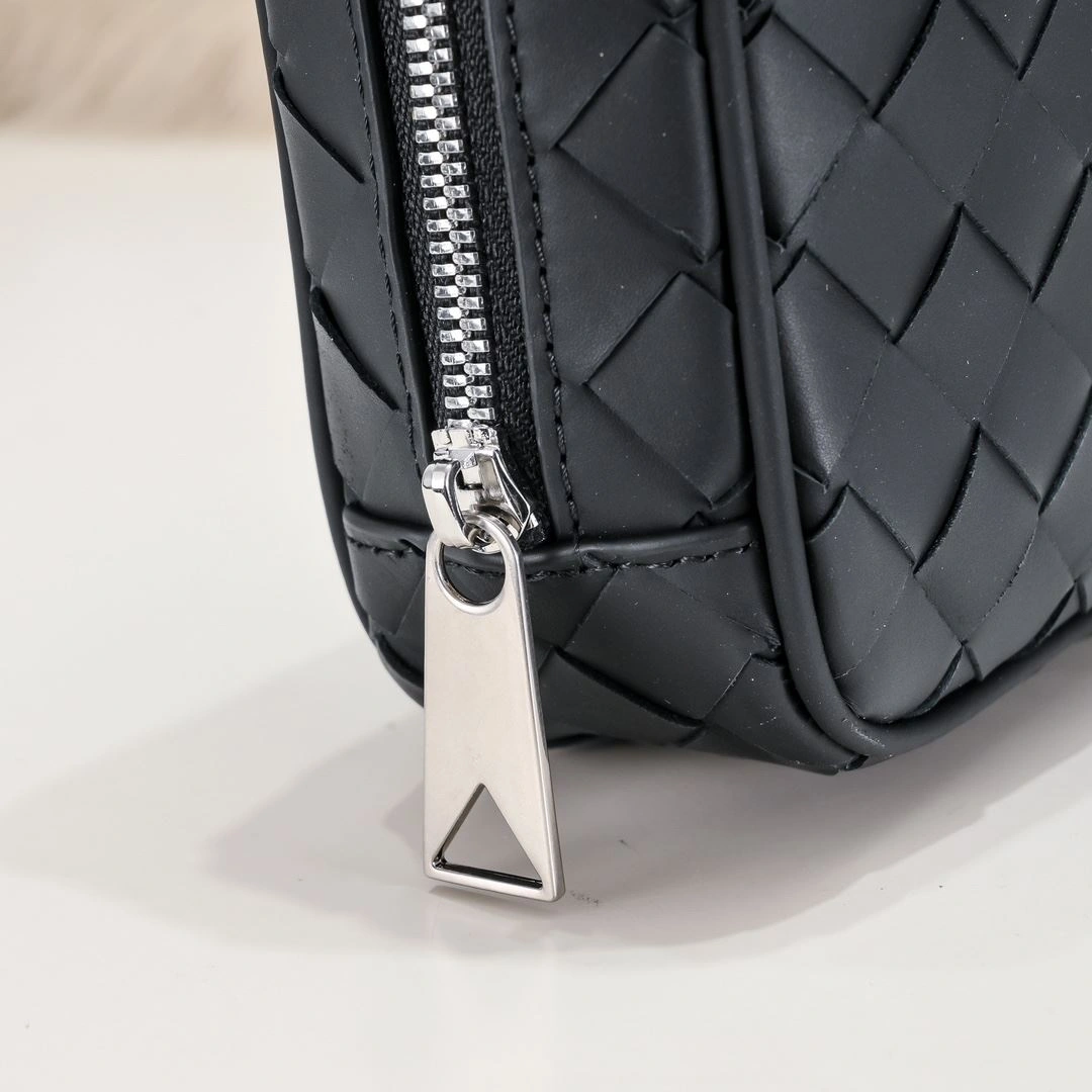 Mens Bottega Veneta Clutch Bags Effortless 91370