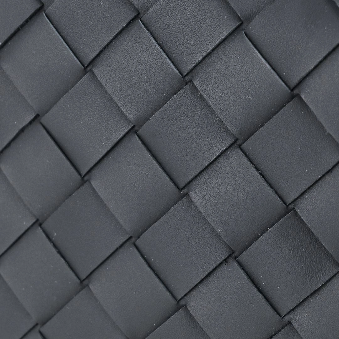 Mens Bottega Veneta Clutch Bags Sleek 91348