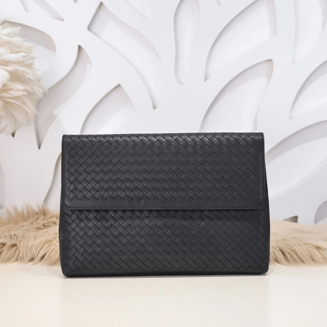 Mens Bottega Veneta Clutch Bags Vibrant 91349
