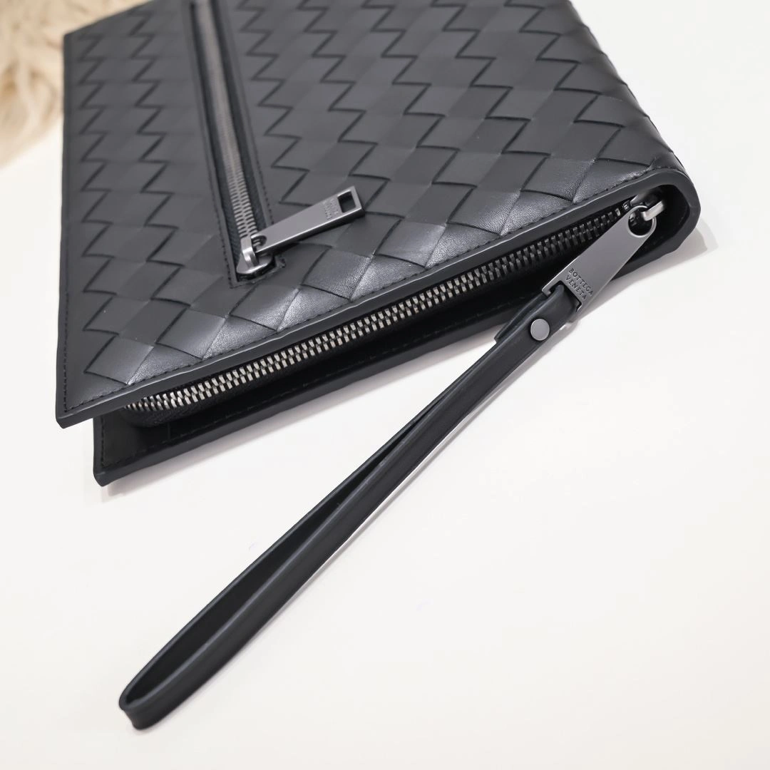OdorResistant Mens Bottega Veneta Clutch Bags 91420