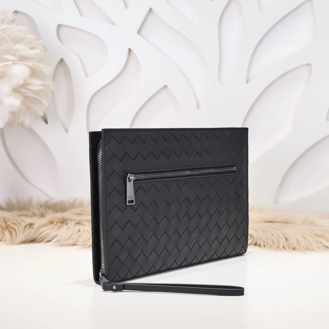 Stylish Mens Bottega Veneta Clutch Bags 91342