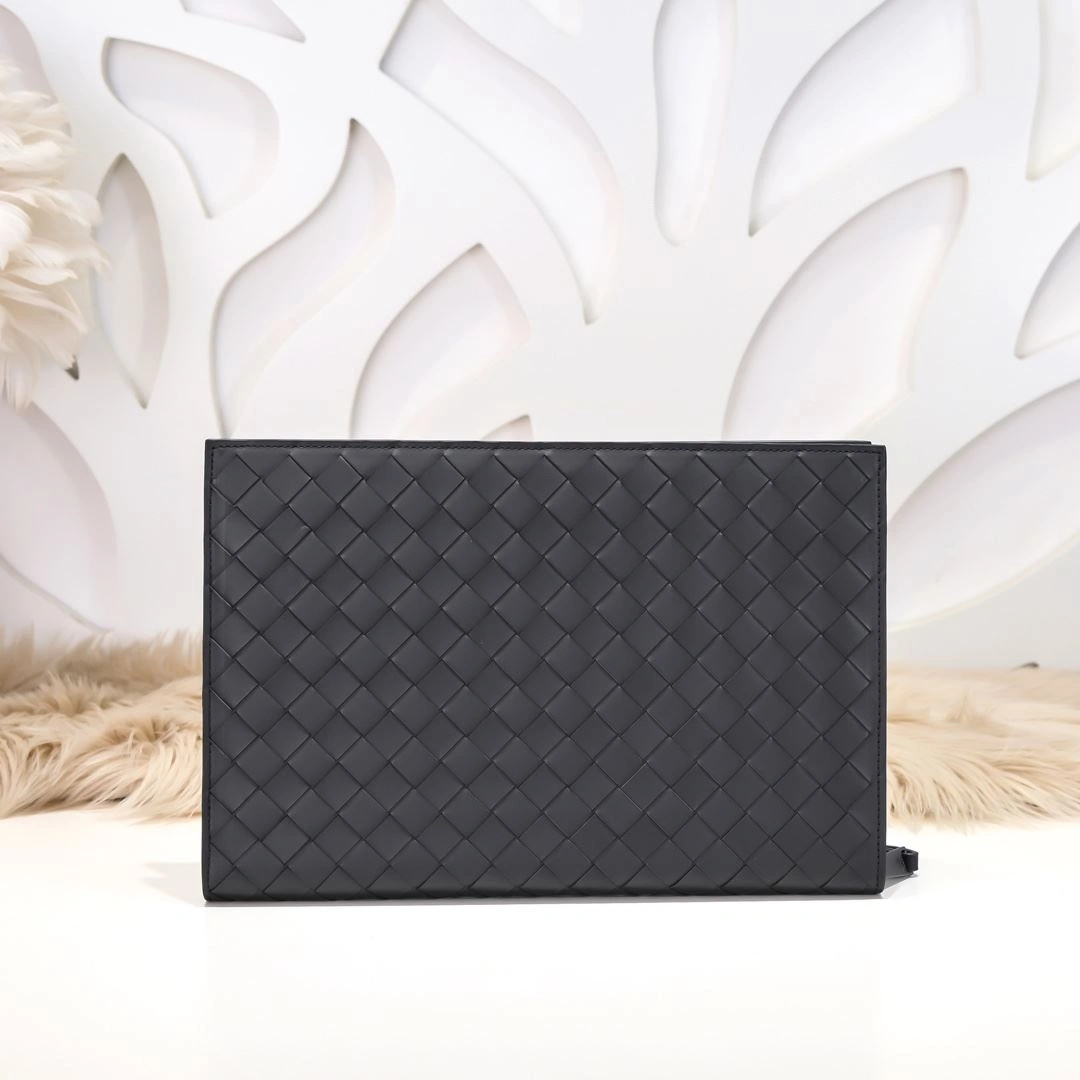 Stylish Mens Bottega Veneta Clutch Bags 91342