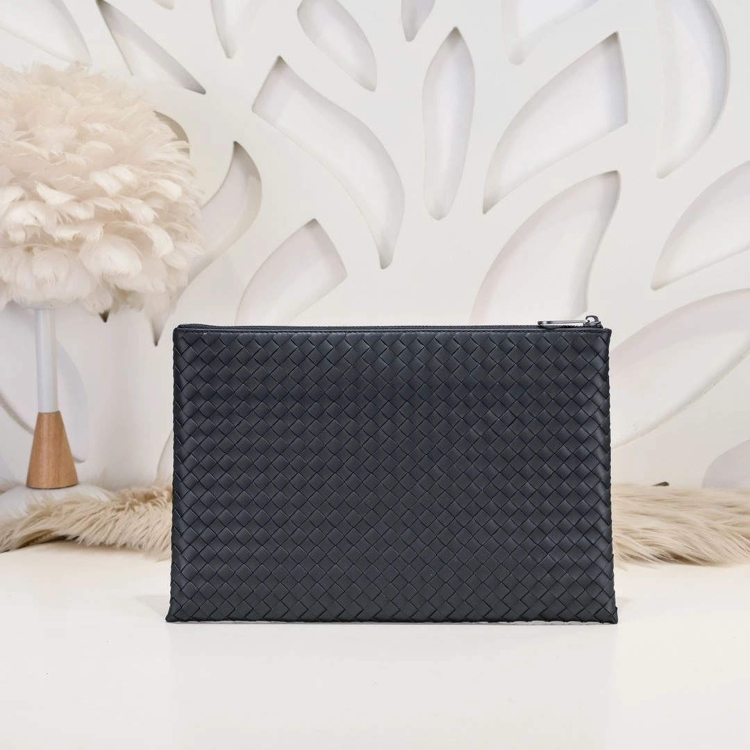 Comfortable Mens Bottega Veneta Clutch Bags 91335