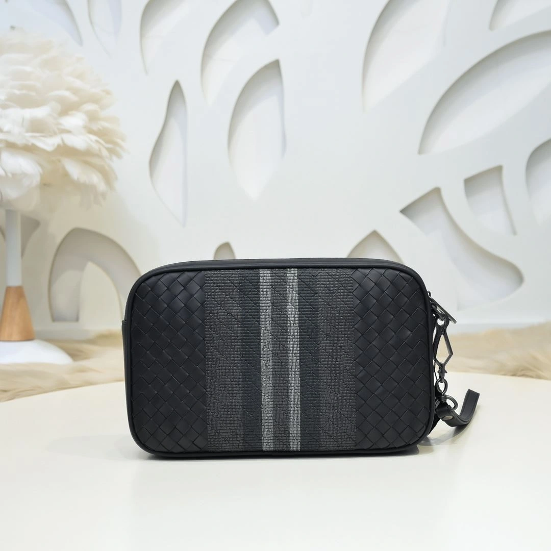Efficient Mens Bottega Veneta Clutch Bags 91330
