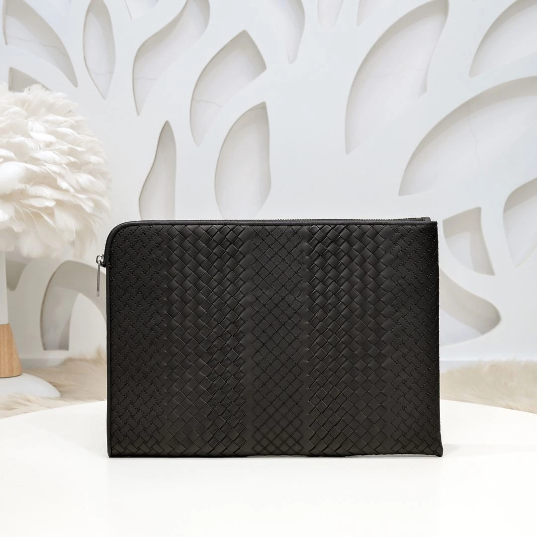 Effortless Mens Bottega Veneta Clutch Bags 91320
