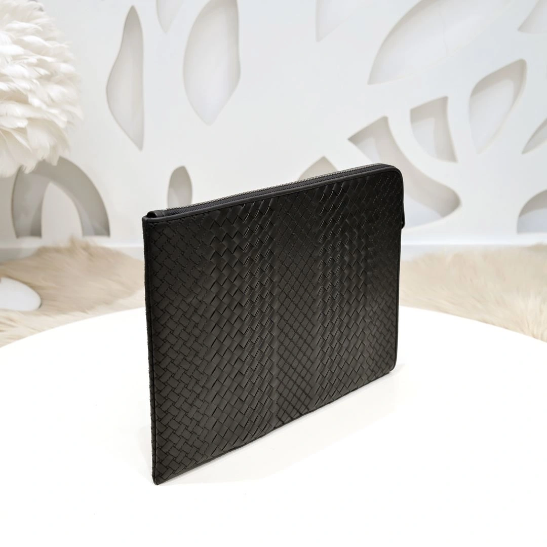 Effortless Mens Bottega Veneta Clutch Bags 91320