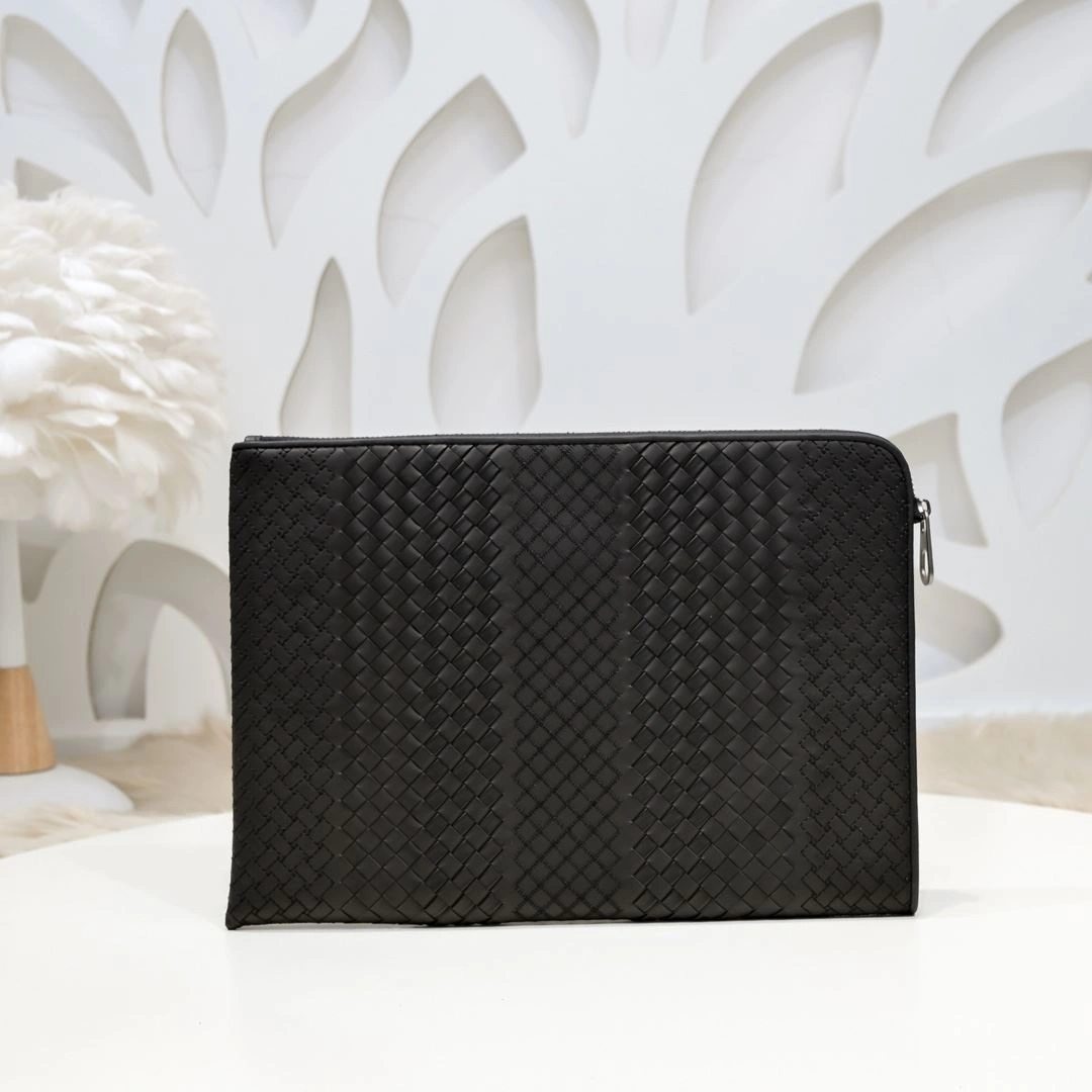 Effortless Mens Bottega Veneta Clutch Bags 91320