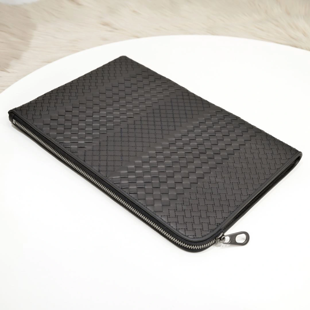 Effortless Mens Bottega Veneta Clutch Bags 91320