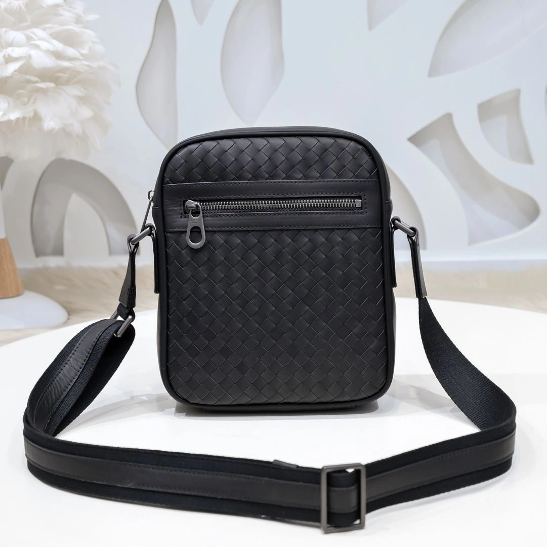 Mens Bottega Veneta Satchel Bags ModernLook 91228