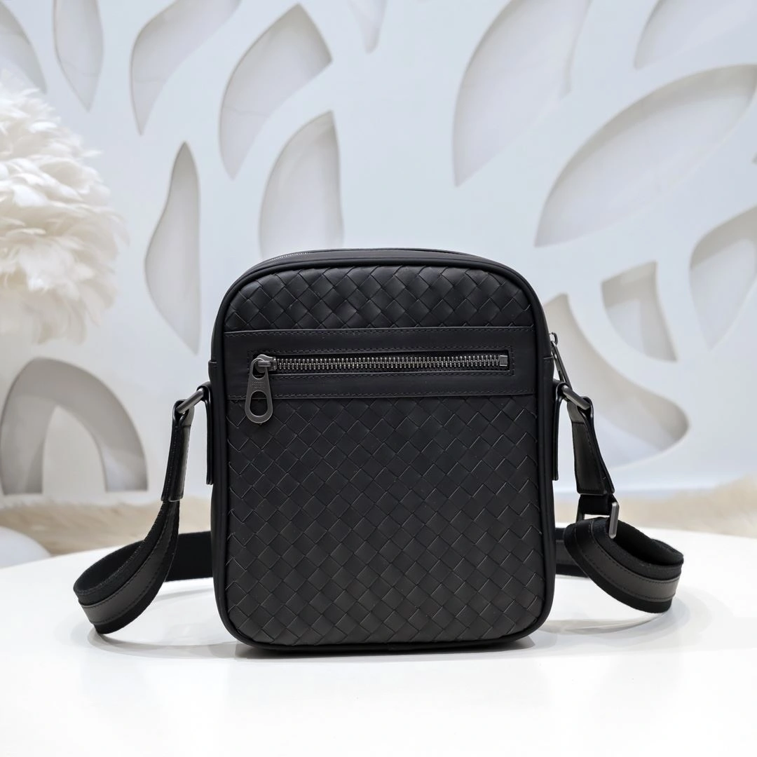 Mens Bottega Veneta Satchel Bags ModernLook 91228