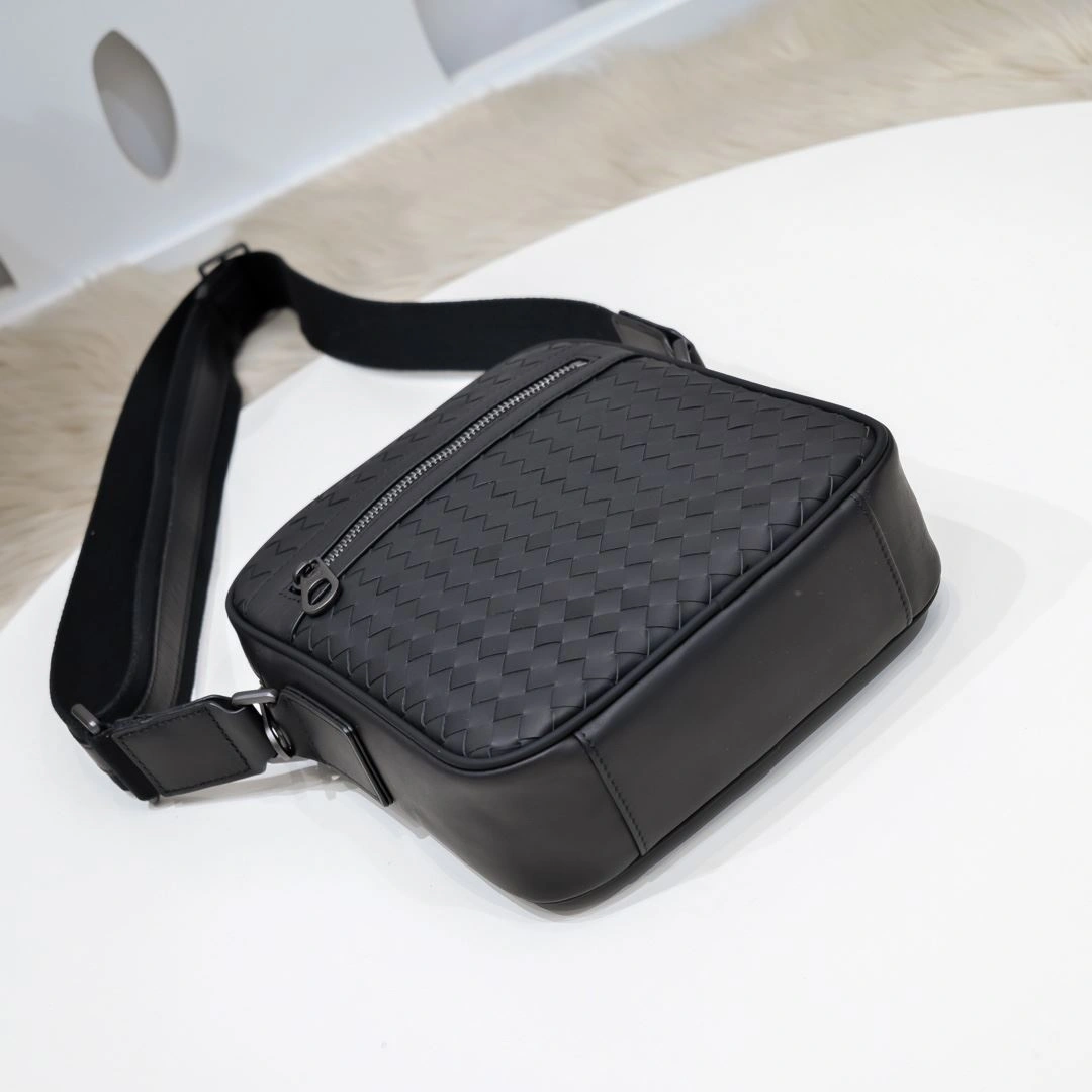 Mens Bottega Veneta Satchel Bags ModernLook 91228