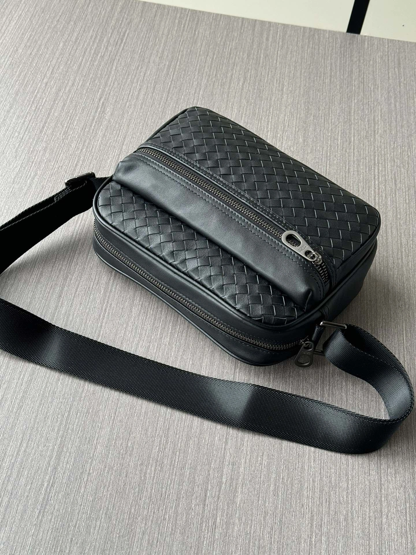 Durable Mens Bottega Veneta Satchel Bags 93346