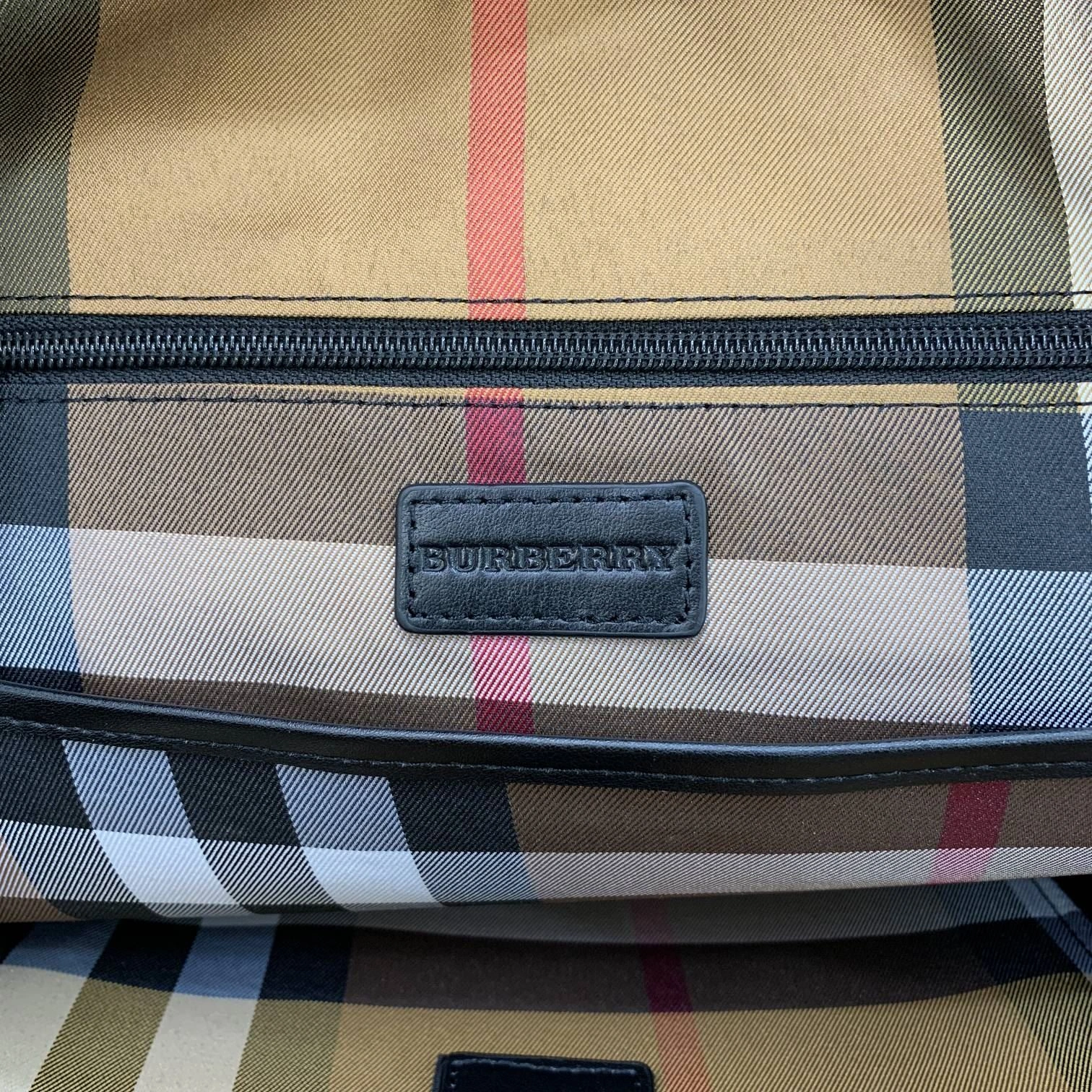 Mens Burberry Backpacks EyeCatching 92292