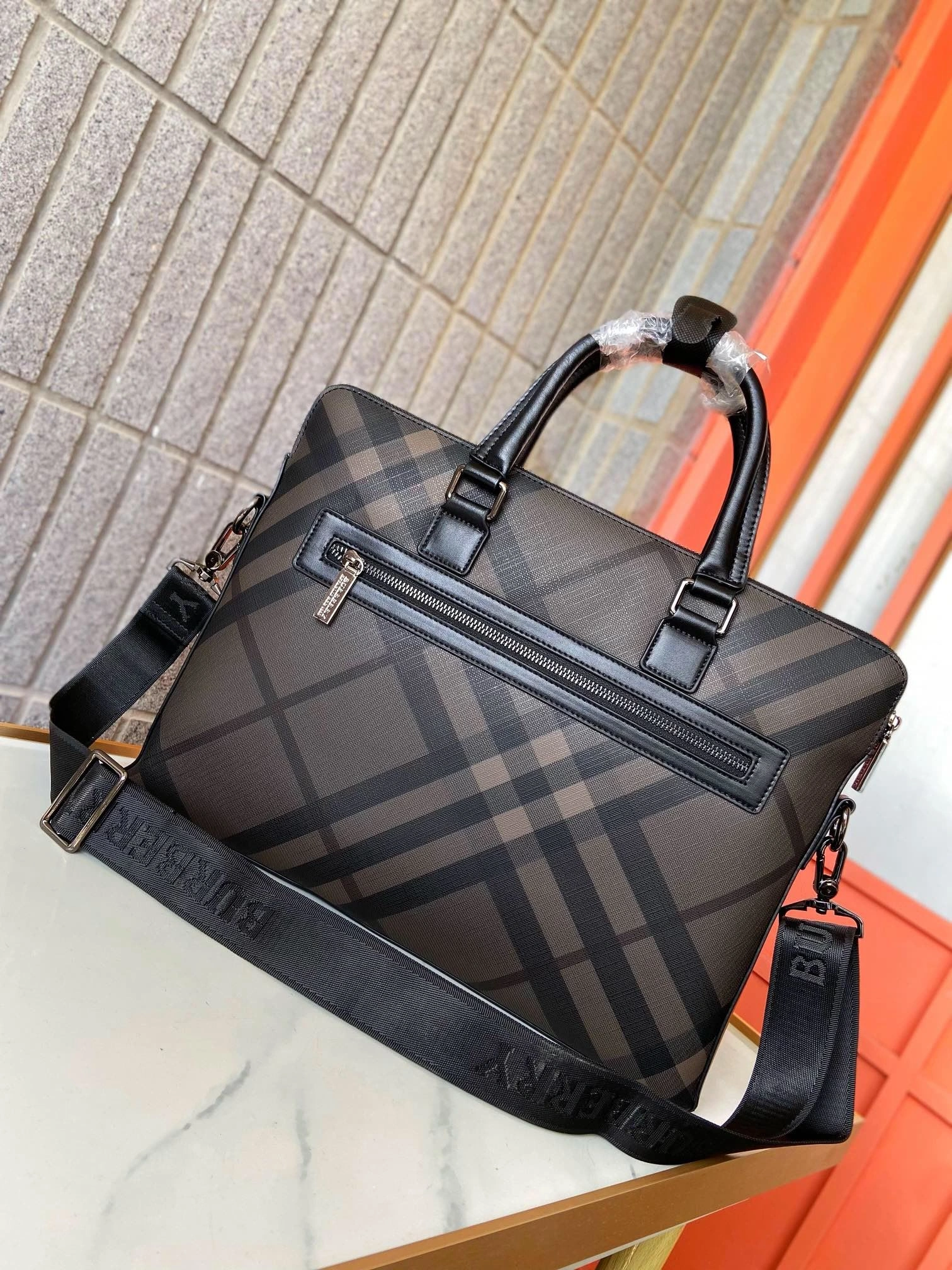 Mens Burberry Briefcases MoistureWicking 93330