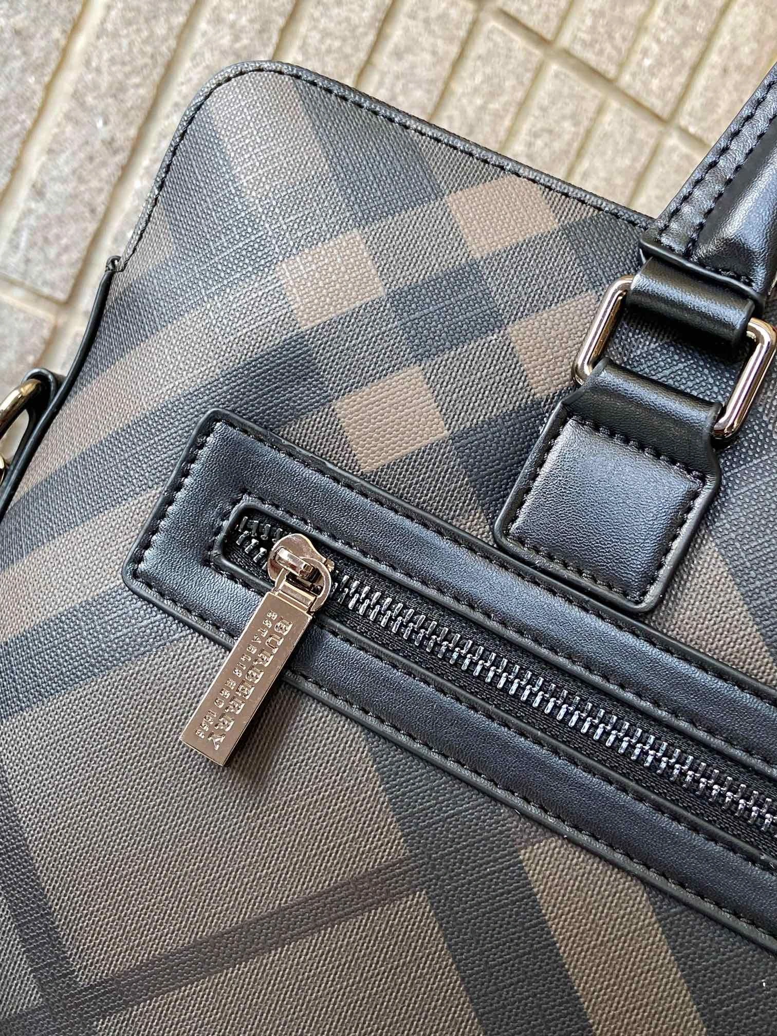 Mens Burberry Briefcases MoistureWicking 93330