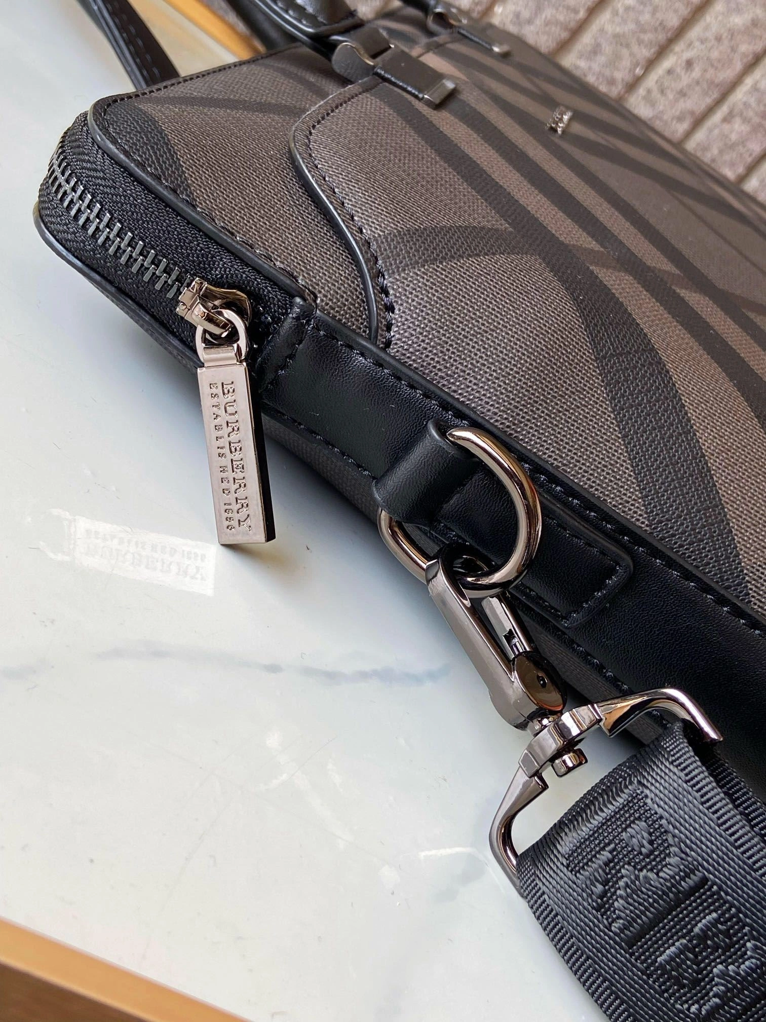 Mens Burberry Briefcases MoistureWicking 93330