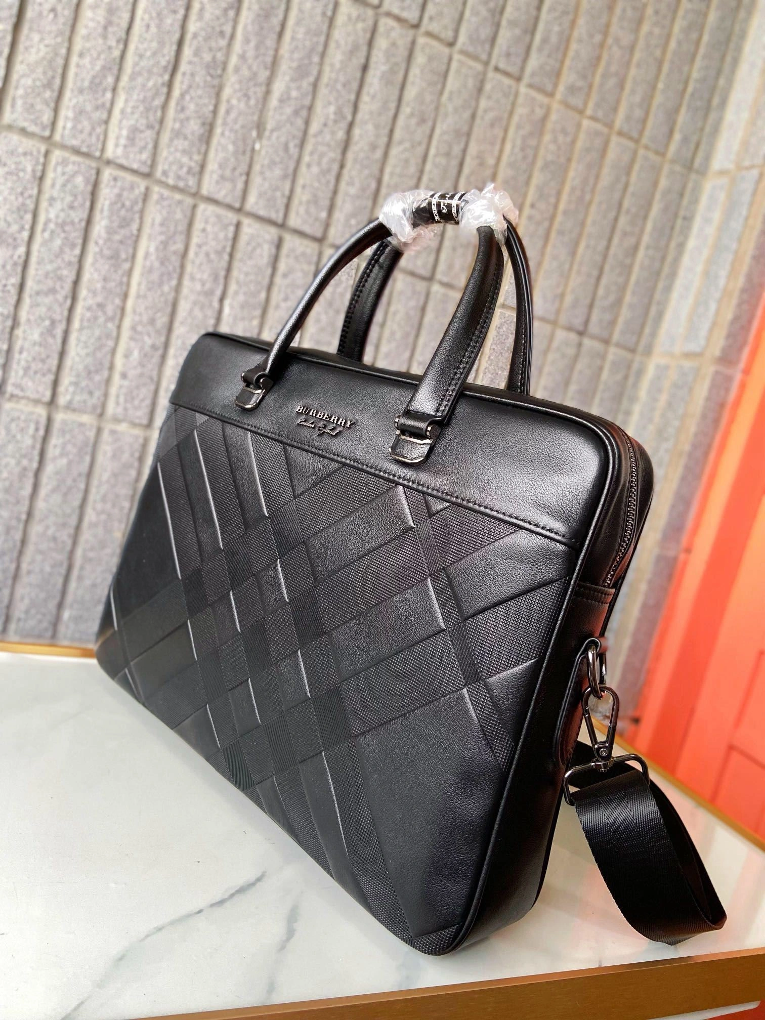 Mens Burberry Briefcases Unique 93328