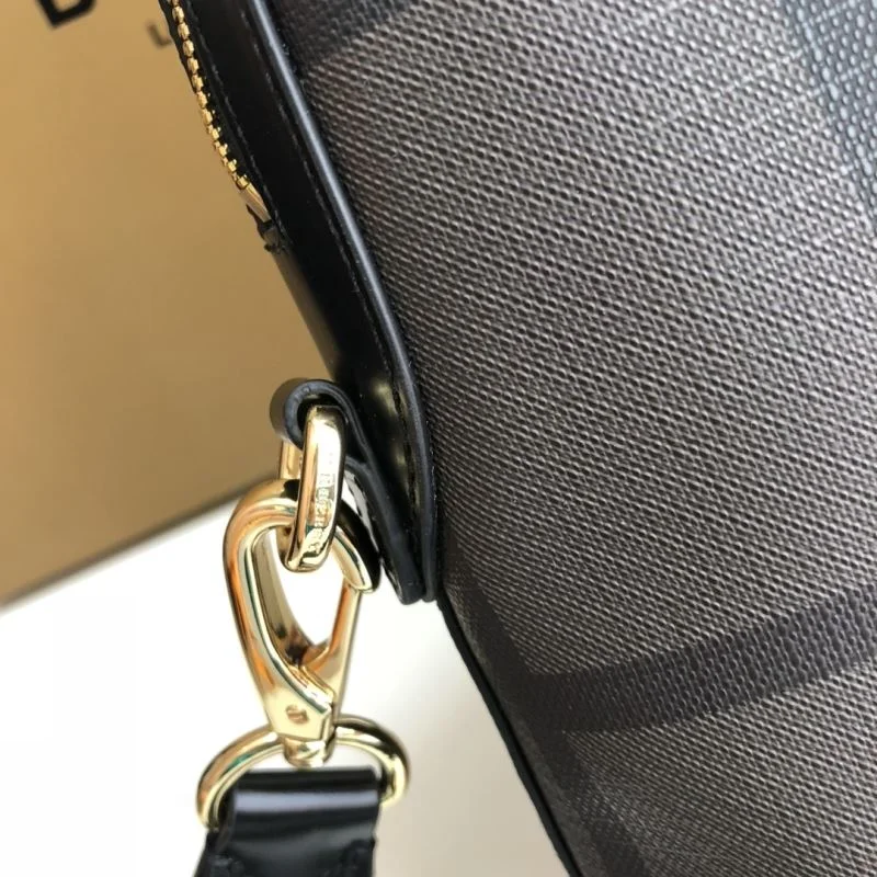 Flexible Mens Burberry Briefcases 51621