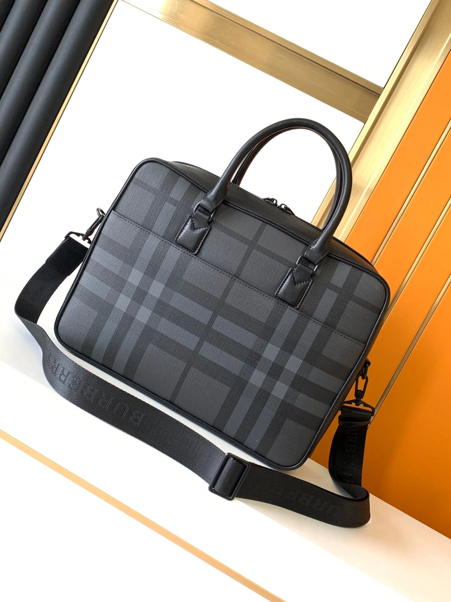Fashionable Mens Burberry Briefcases 92251