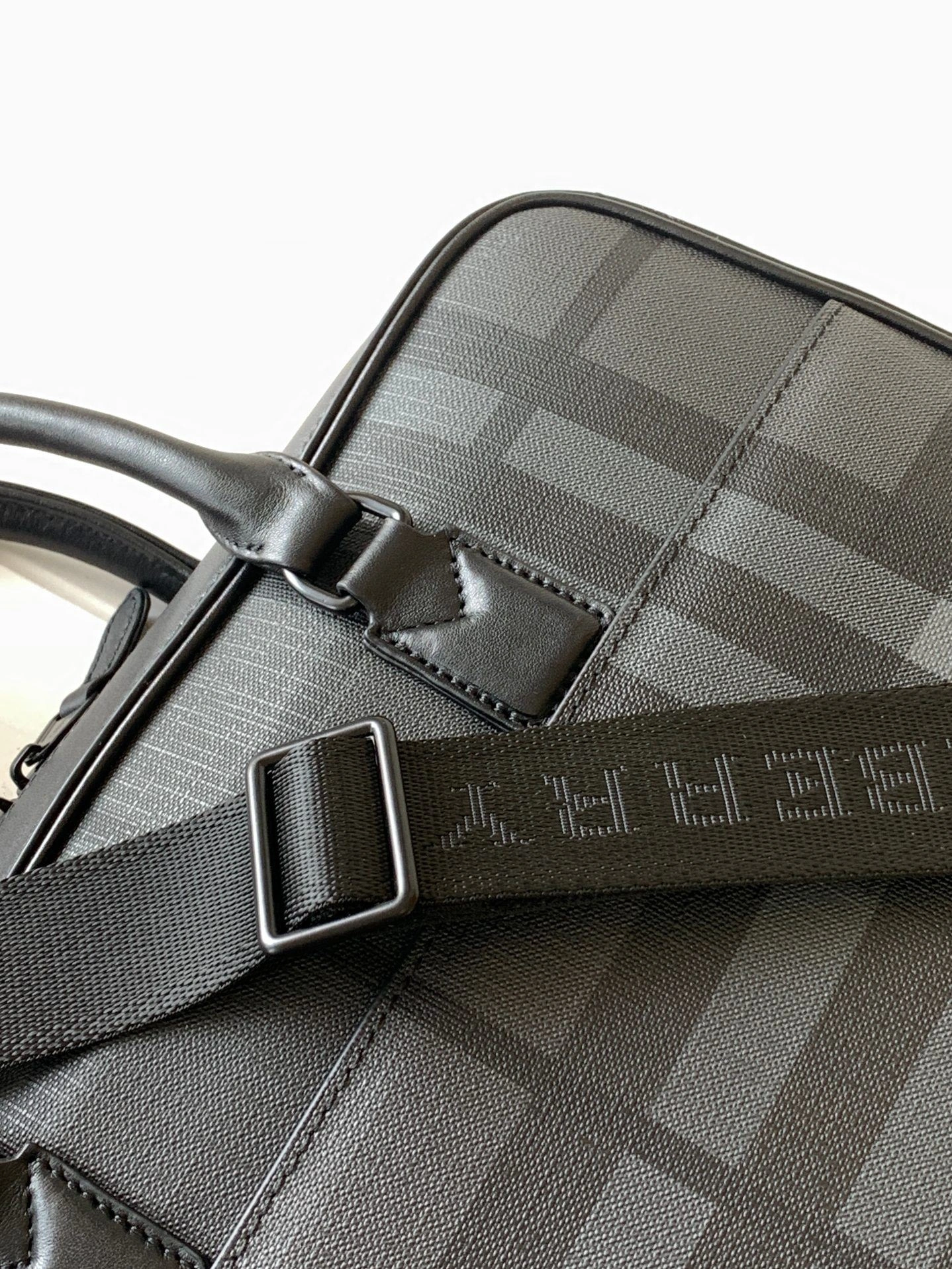 Fashionable Mens Burberry Briefcases 92251