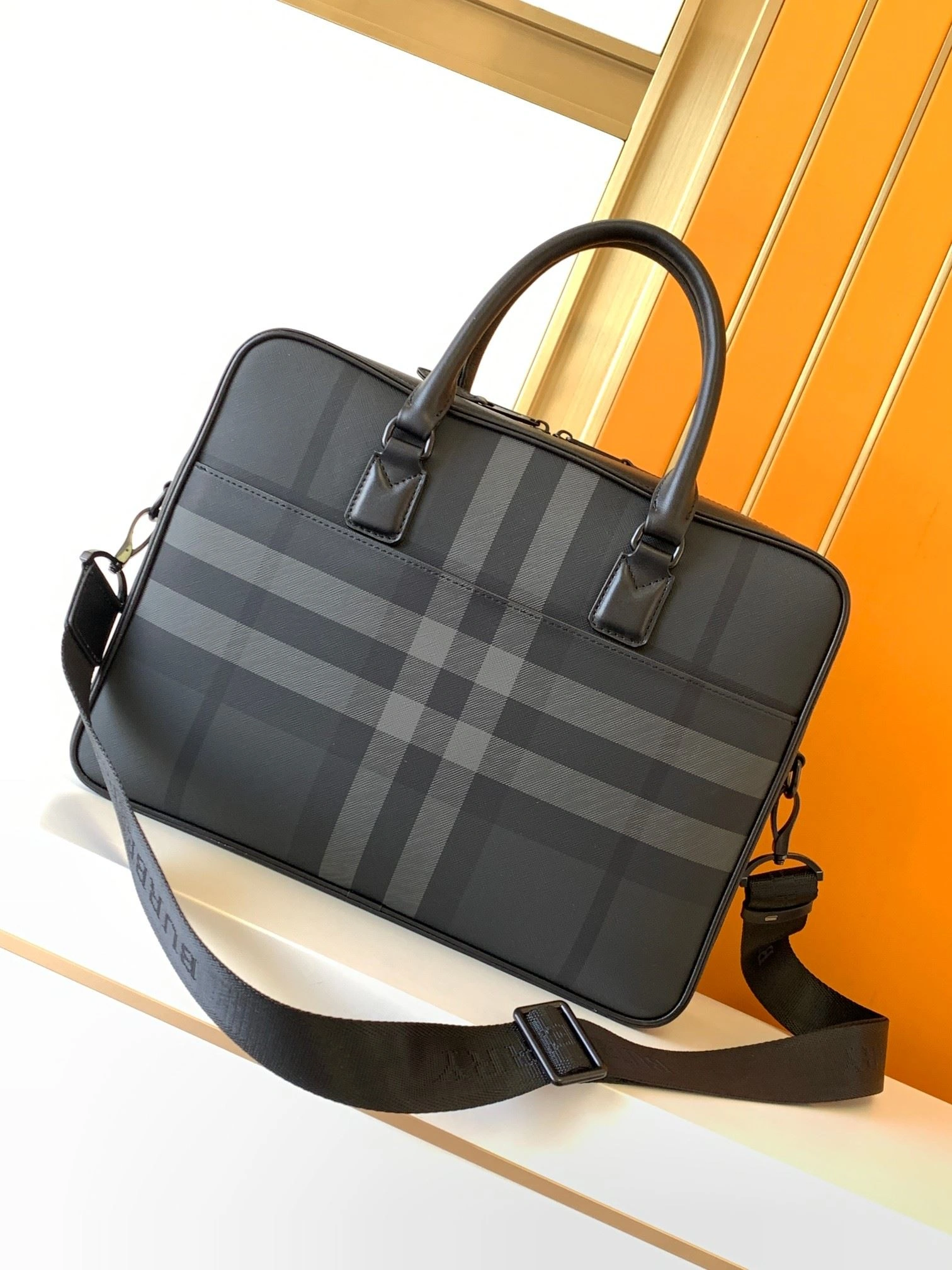 Mens Burberry Briefcases Lightweight 90557
