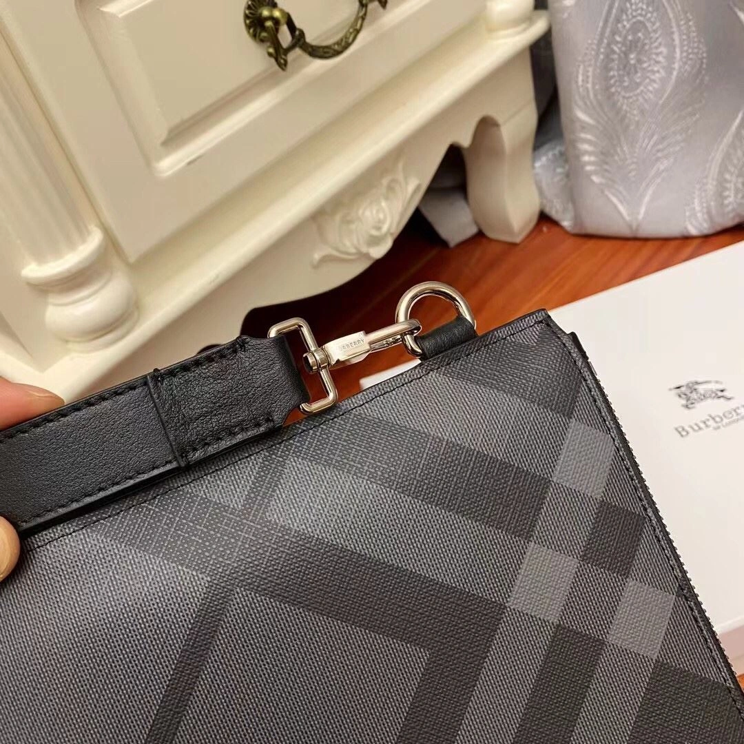ComfortFit Mens Burberry Clutch Bags 93299