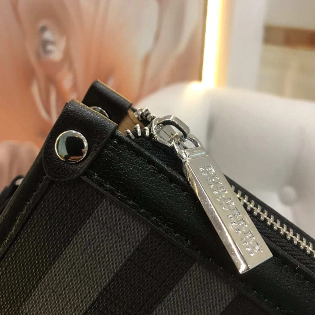 Mens Burberry Clutch Bags Durable 93295