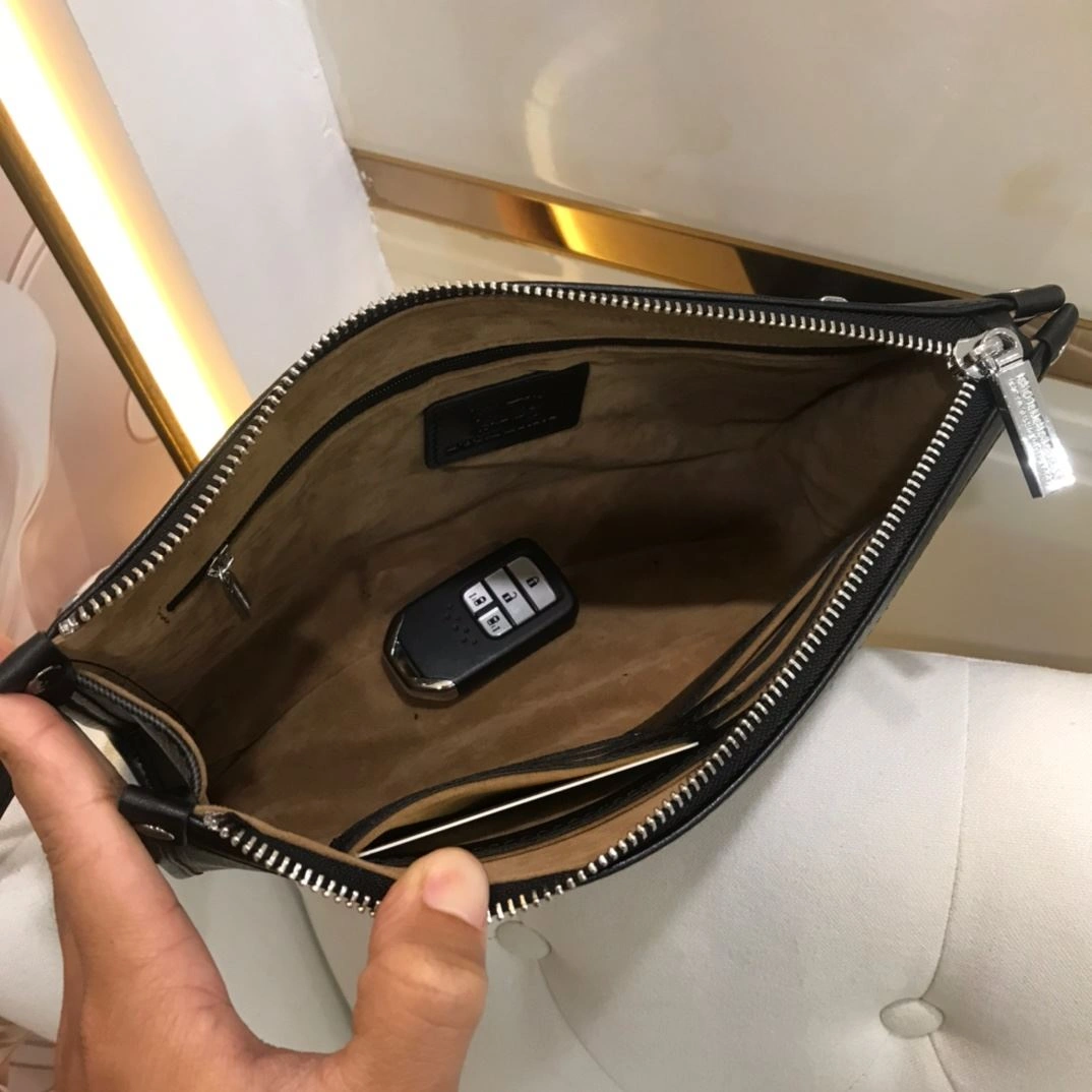 Mens Burberry Clutch Bags Durable 93295