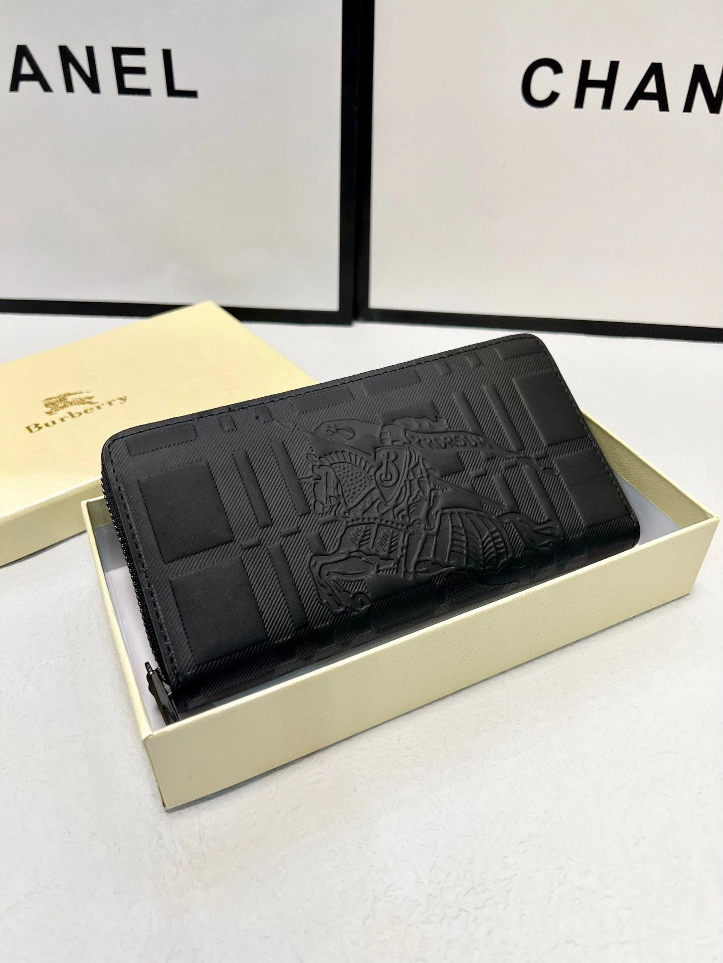 EyeCatching Mens Burberry Clutch Bags 93288