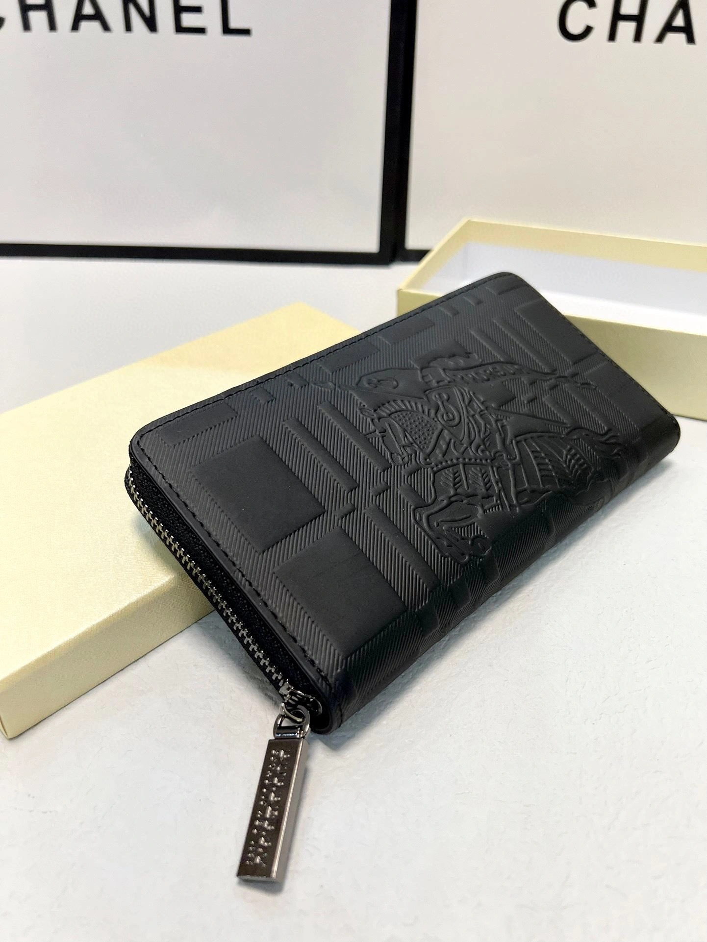 EyeCatching Mens Burberry Clutch Bags 93288