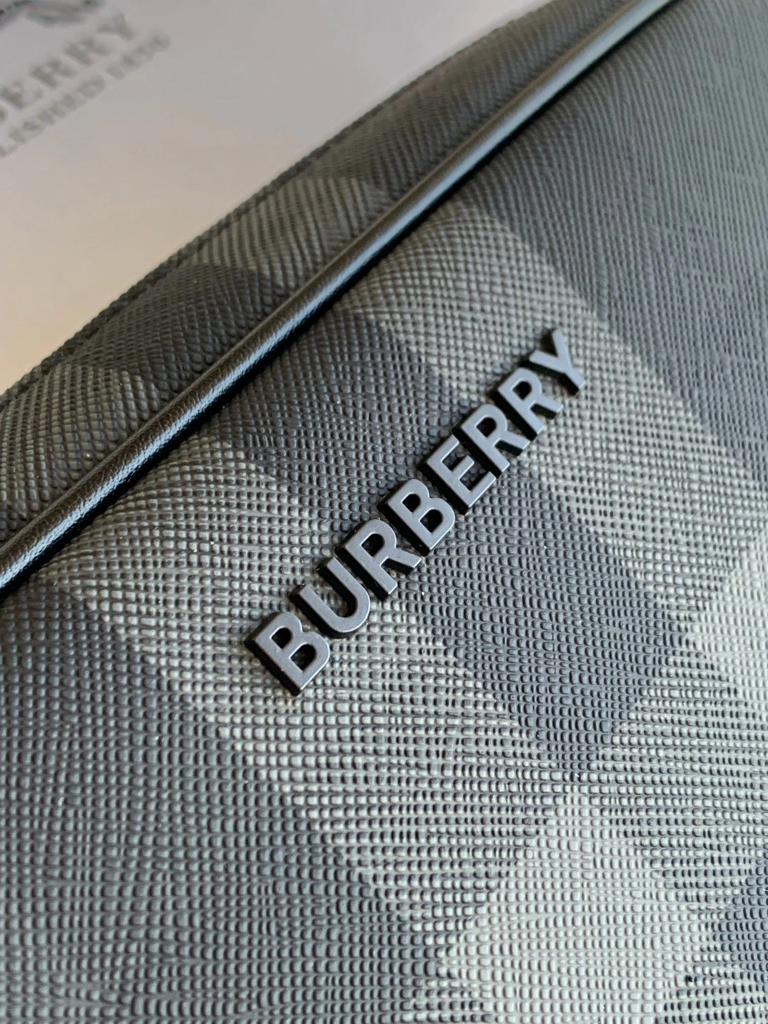 MoistureWicking Mens Burberry Clutch Bags 92250