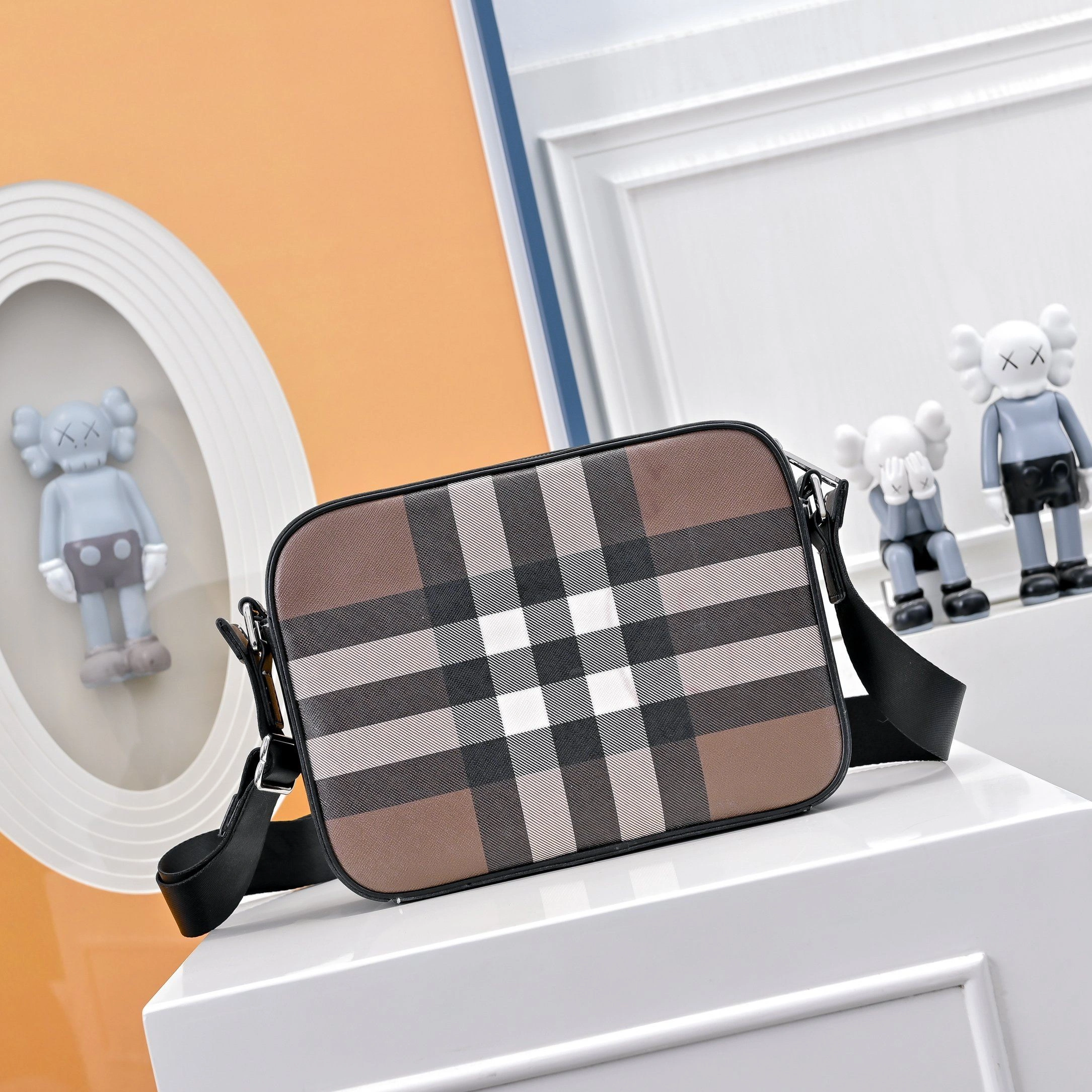 Mens Burberry Satchel Bags Vibrant 93287