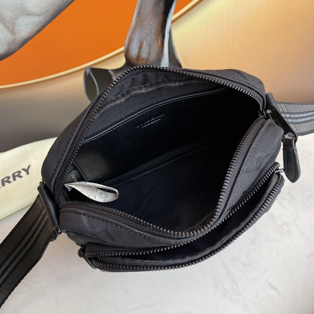 EyeCatching Mens Burberry Satchel Bags 92245