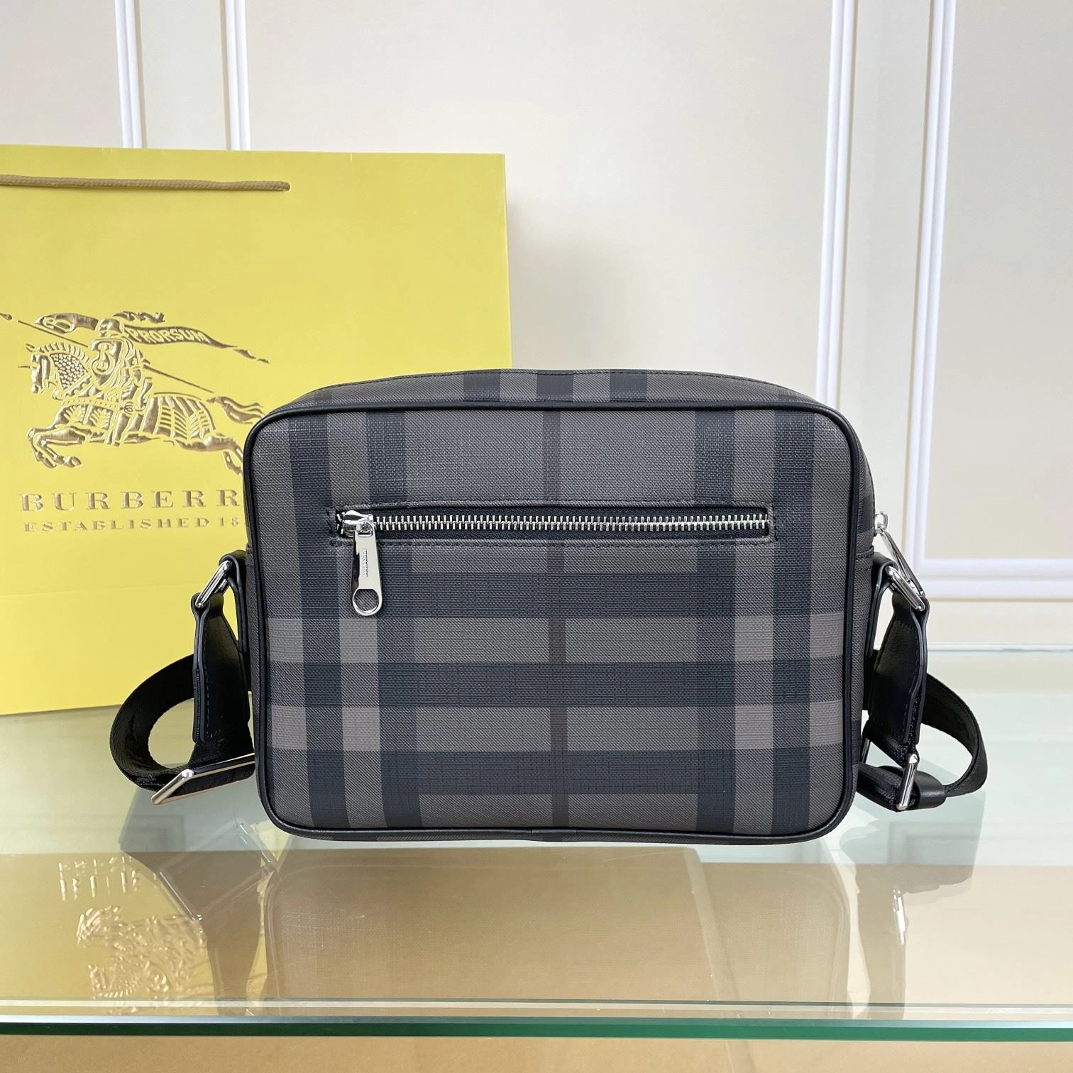 Comfortable Mens Burberry Satchel Bags 92240