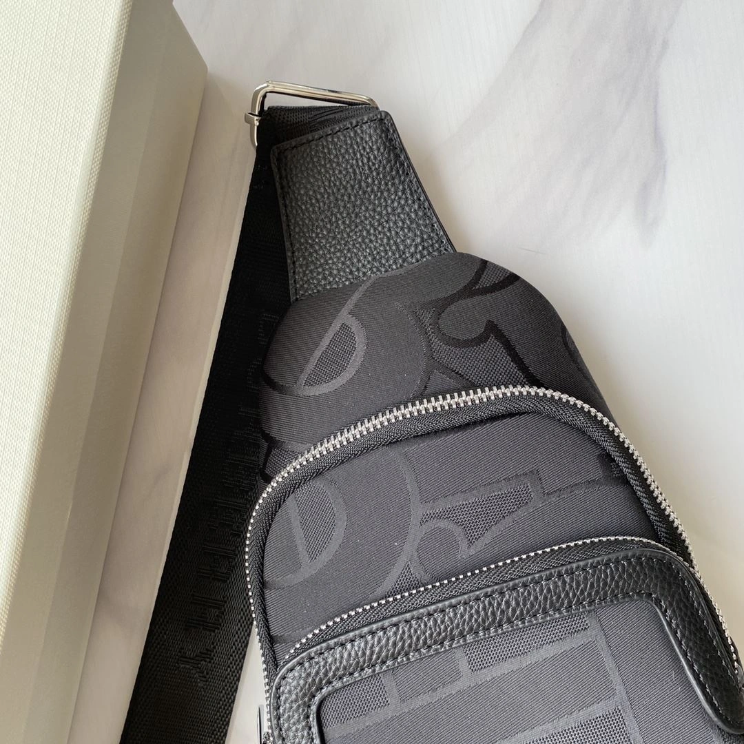 Timeless Mens Burberry Waist Chest Packs 93242