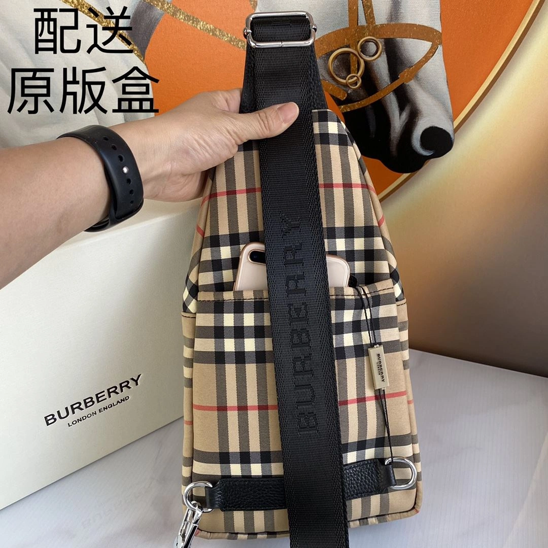 Classic Mens Burberry Waist Chest Packs 93230