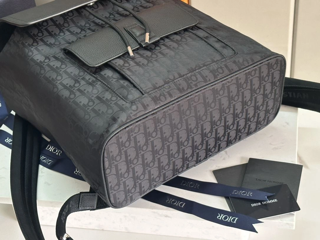 Mens Christian Dior Backpacks FashionForward 92113