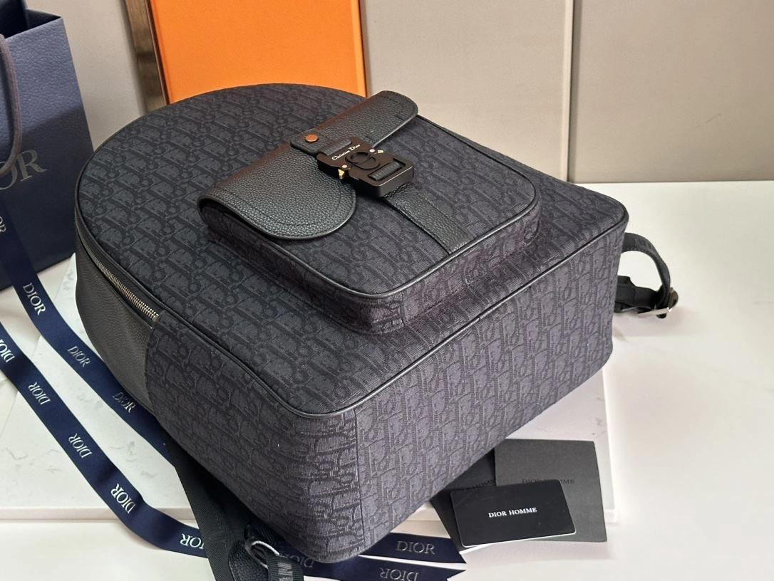 Affordable Mens Christian Dior Backpacks 92111