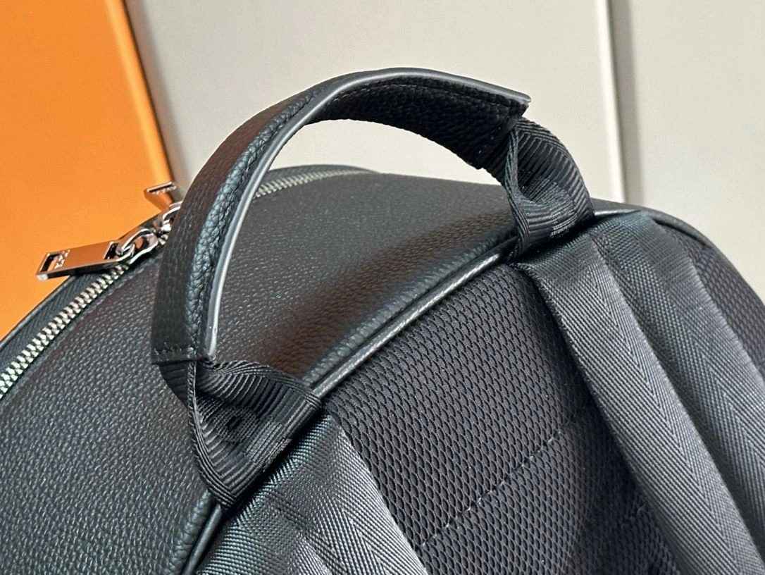 Affordable Mens Christian Dior Backpacks 92111