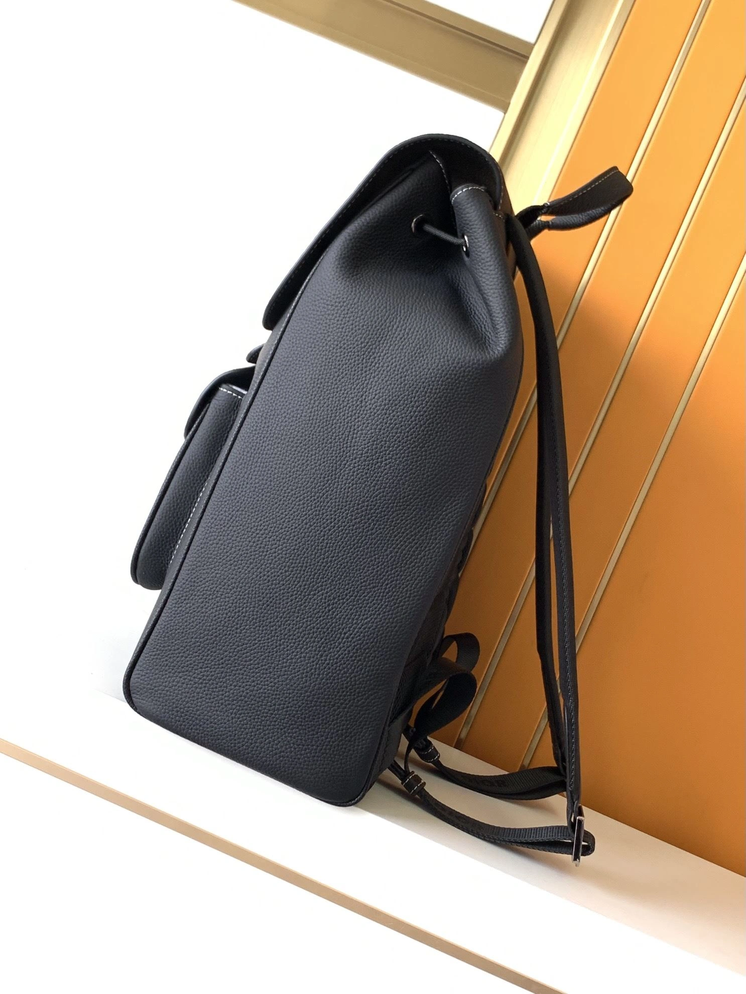 Refined Mens Christian Dior Backpacks 92089