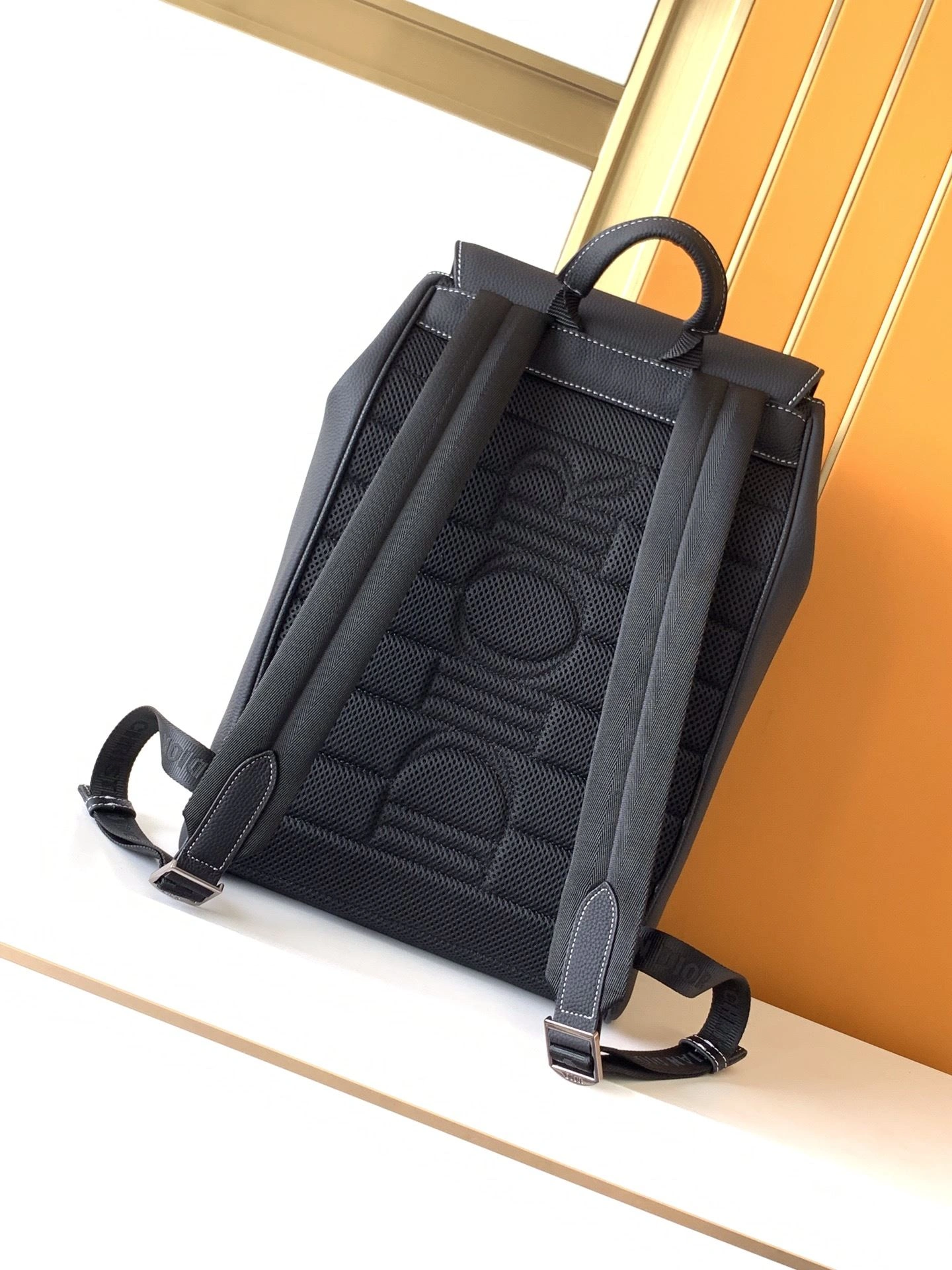 Refined Mens Christian Dior Backpacks 92089