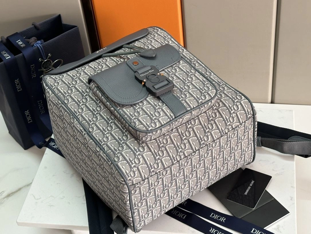 Stretchable Mens Christian Dior Backpacks 92060