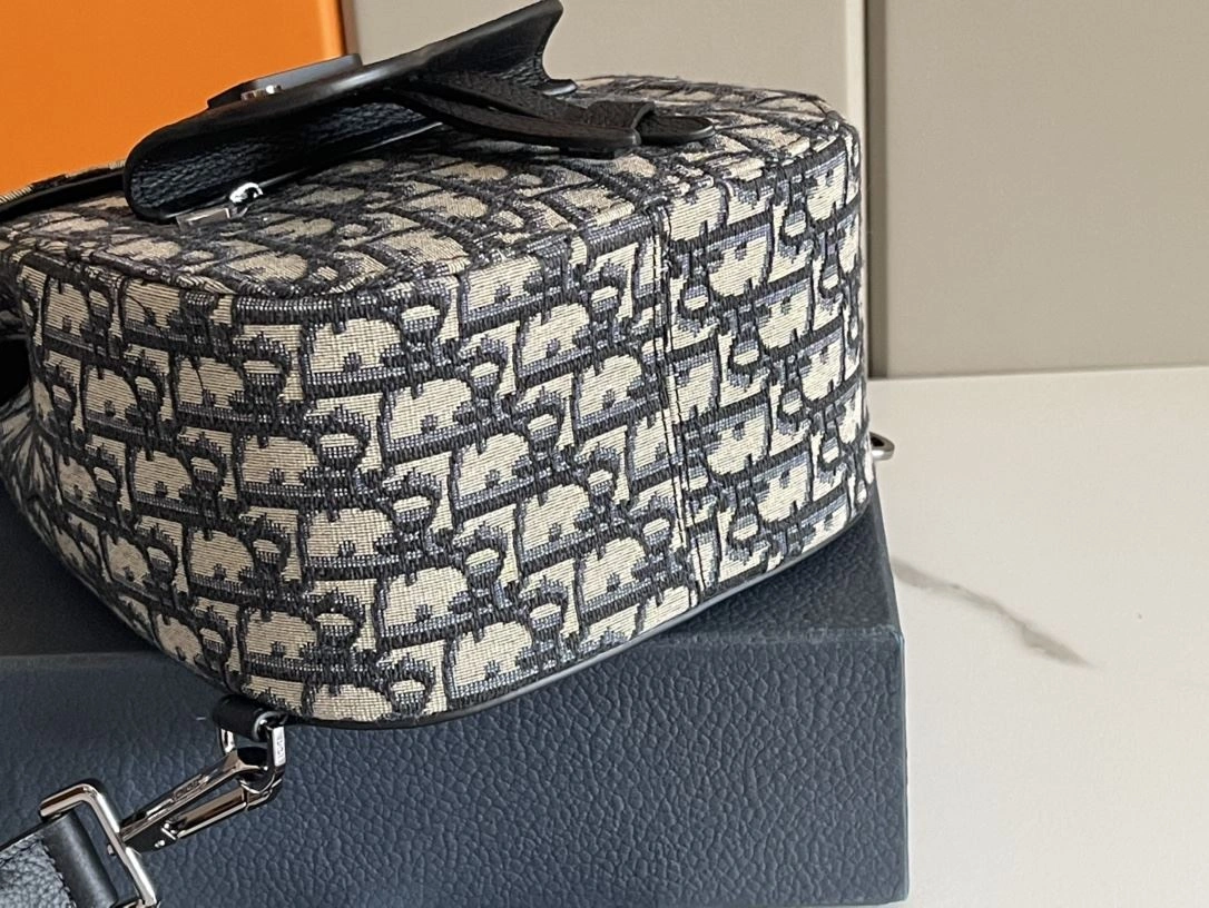 Compact Mens Christian Dior Backpacks 92077
